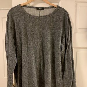 Theory long sleeve gray T shirt -size medium